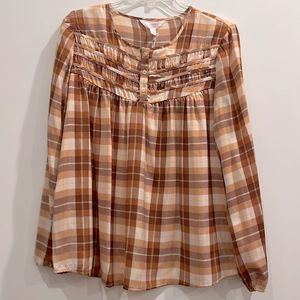 NWT Satin Plaid Bubble Sleeve Top